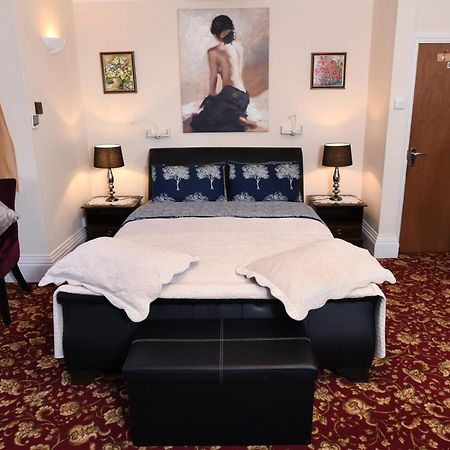 Luxury Suite In Quiet Countryside Location Swansea Exterior photo