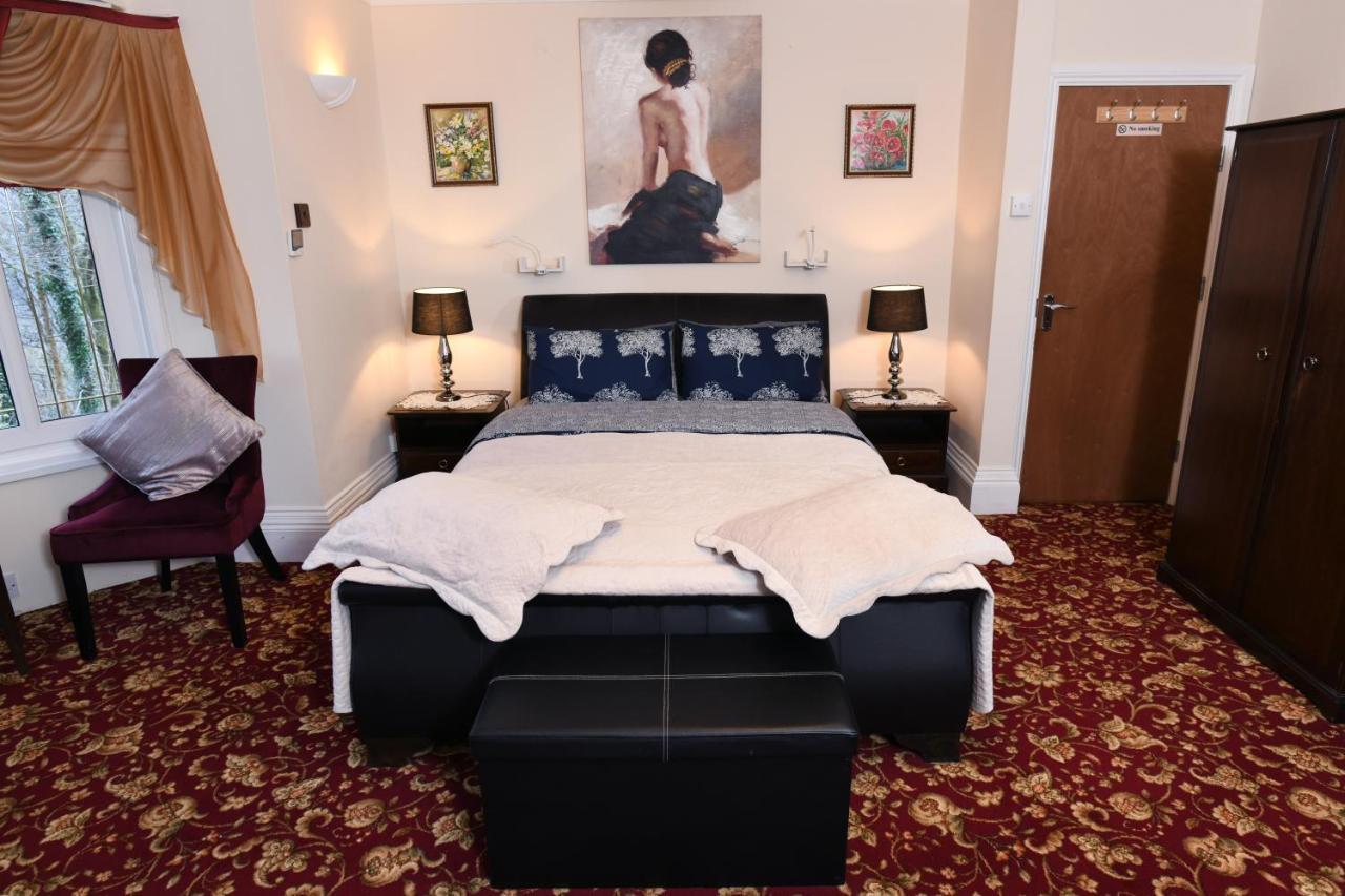 Luxury Suite In Quiet Countryside Location Swansea Exterior photo