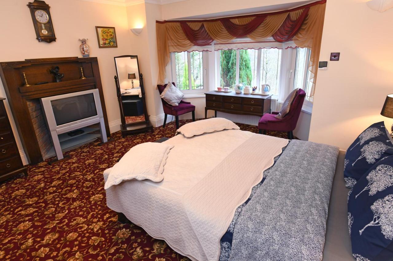 Luxury Suite In Quiet Countryside Location Swansea Exterior photo