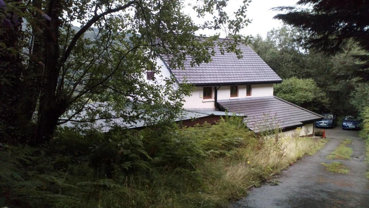 Luxury Suite In Quiet Countryside Location Swansea Exterior photo