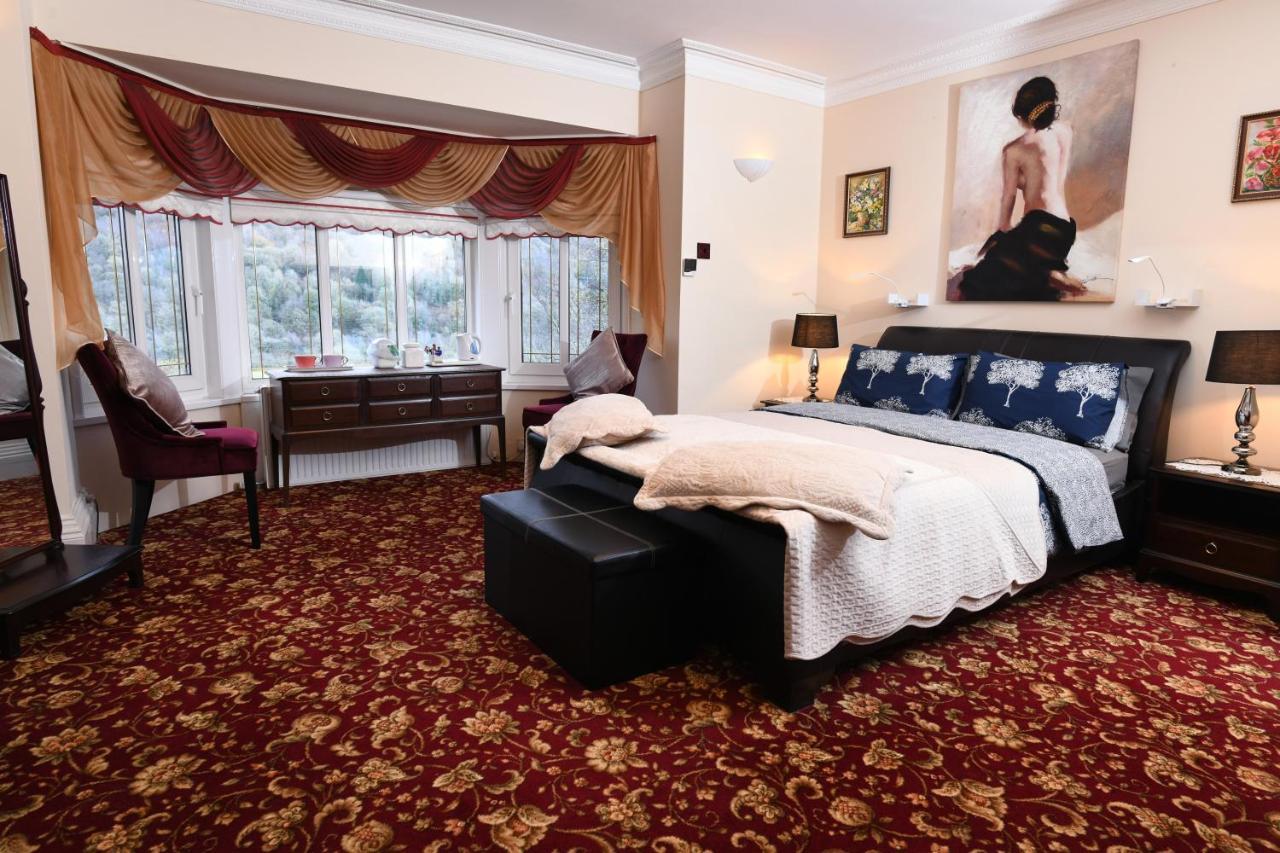 Luxury Suite In Quiet Countryside Location Swansea Exterior photo